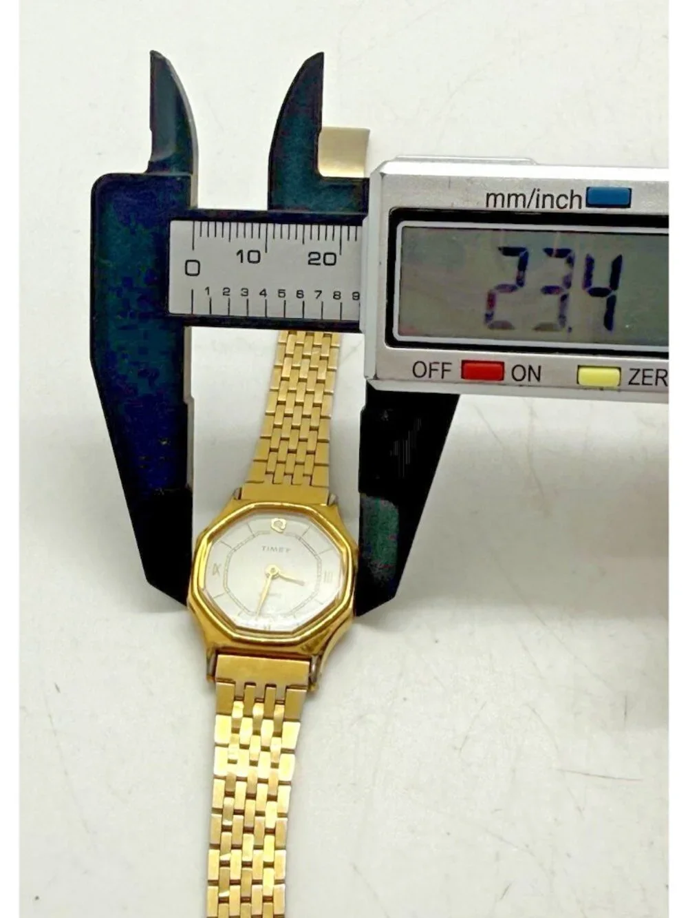 Vtg Timex Women Quartz Hexagon Watch White Dial Gold Tone Bracelet Roman Numeral